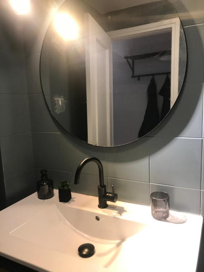 Apartamento Con Encanto Y Terraza En Barri Vell De Girona, El Cul De La Lleona Экстерьер фото